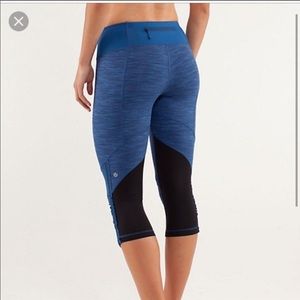 Lululemon Cropped Yoga Pants - Size 8